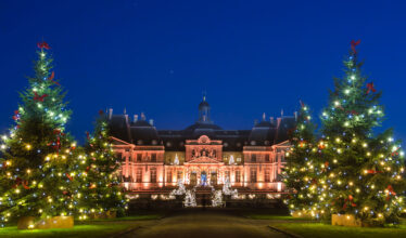 The Seine: Holiday Magic